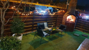 Cozy villa, close to the center of Bucharest by car